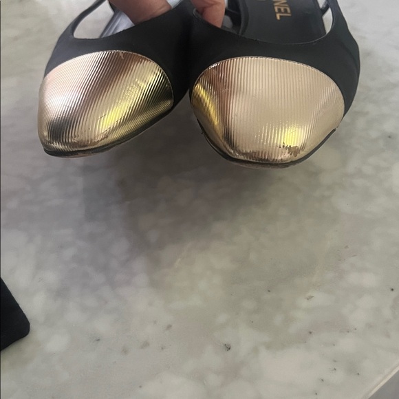 CHANEL Black and Gold Slingback Flats - Picture 7 of 7